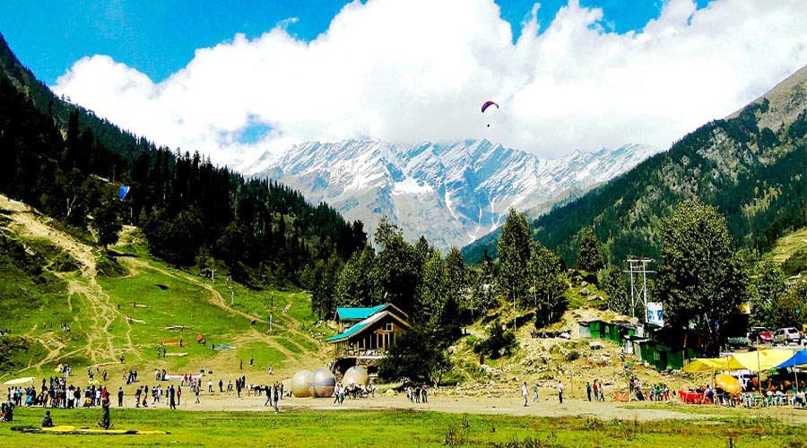 Activities at Solang Valley.