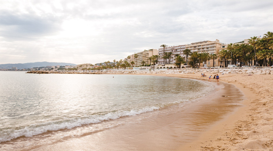 	Cannes Beach
