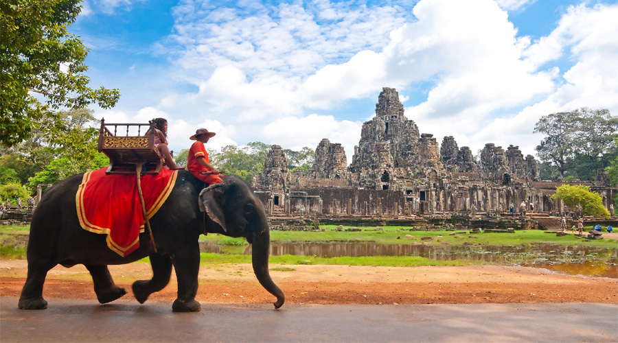 Elephant Ride Siem-Reap-Cambodia
