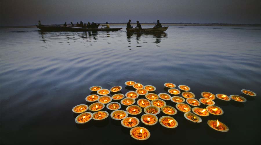 Evening aarti with boat ride