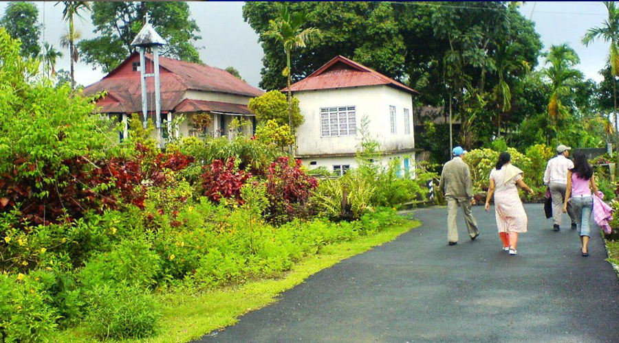 Mawlynnong Village
