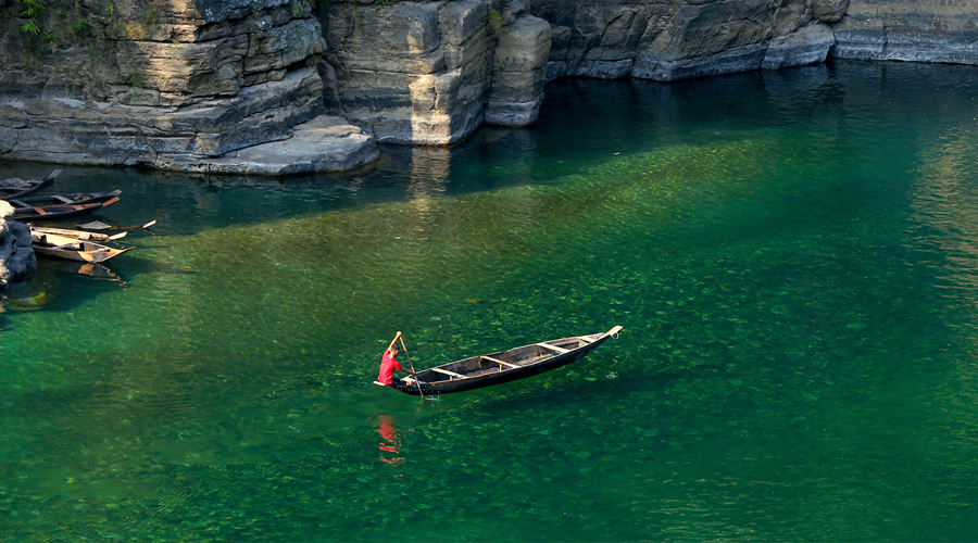 Mawlynnong boating