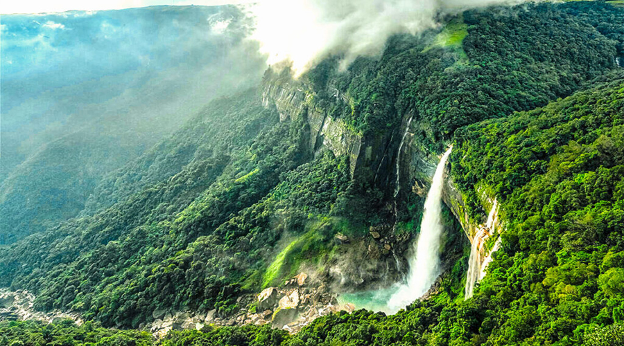 Nohkalkai falls