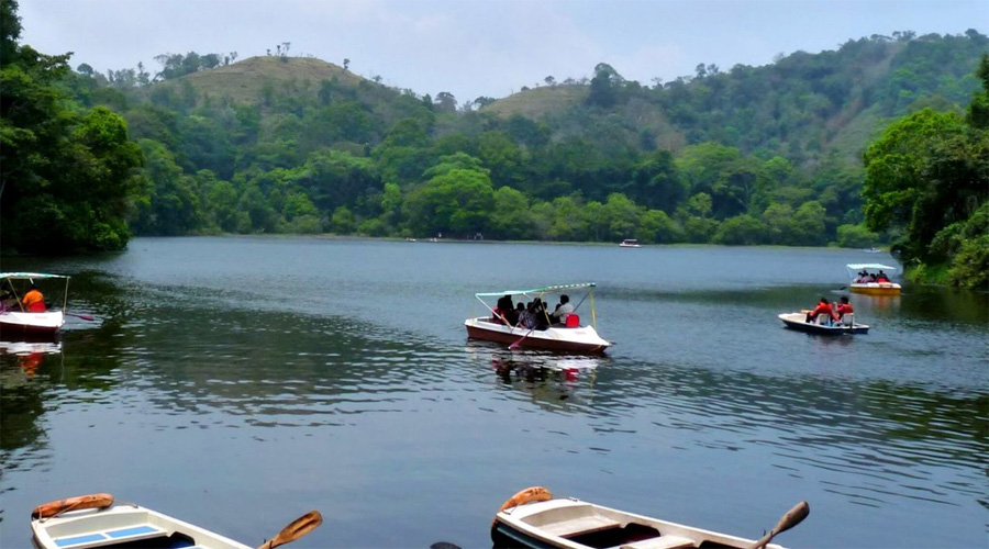 Pookode Lake Wayanad