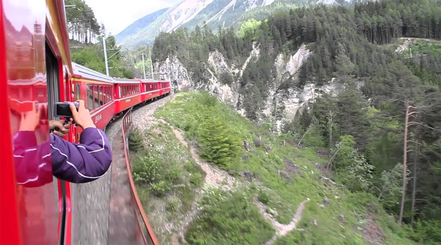 Train St. Moritz