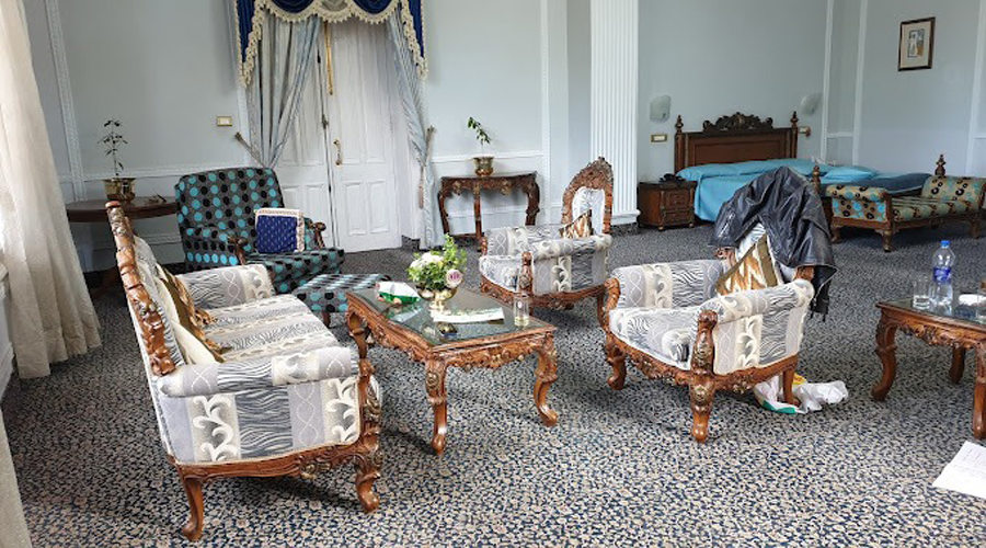 chail palace interior