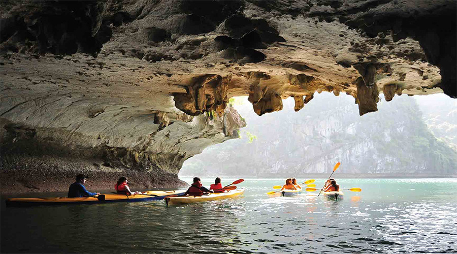 Kayaking Ha Long Bay