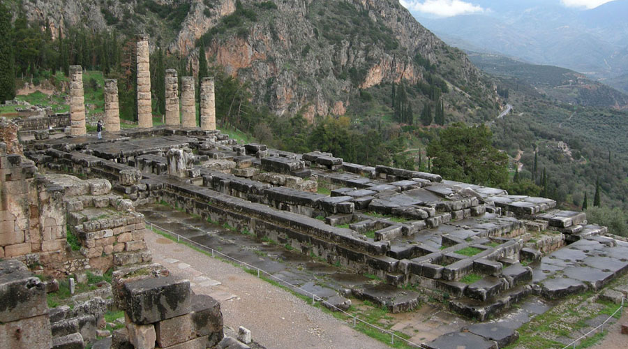 delphi tours from athens