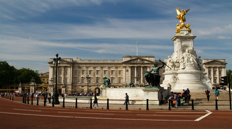 Buckingham Palace ,London
