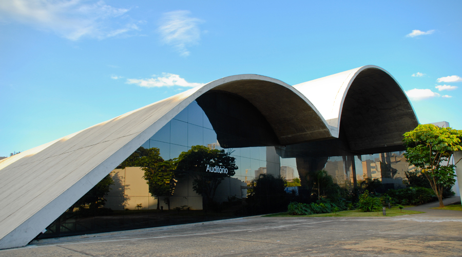 Oscar Niemeyer, Sao Paulo