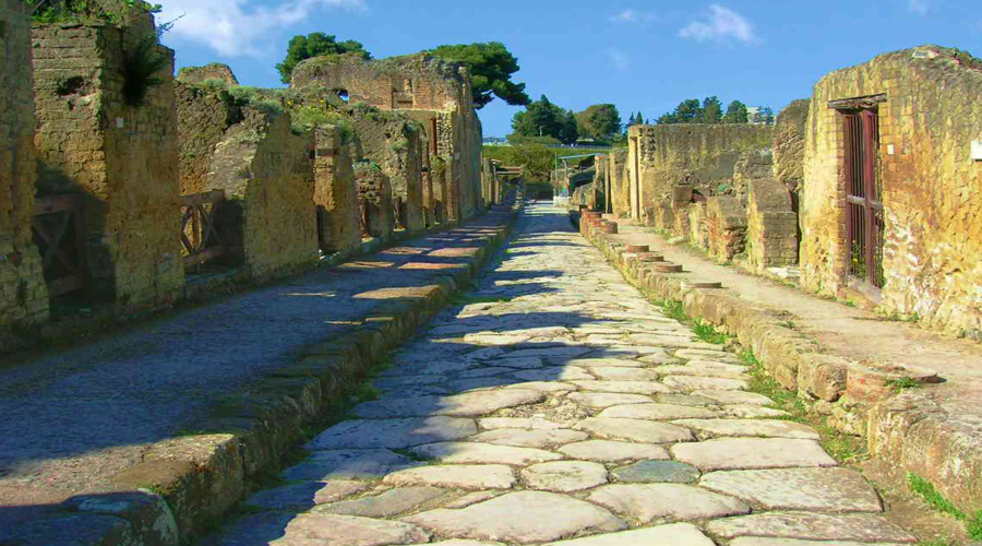 Full Day Excursion to Pompeii 