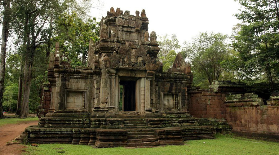 The Royal Enclosure (Siem Reap City Tour)